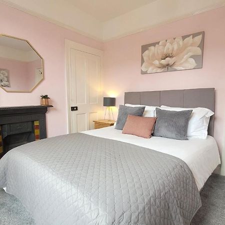Hartoft St - 2 Bed Near River York Luaran gambar