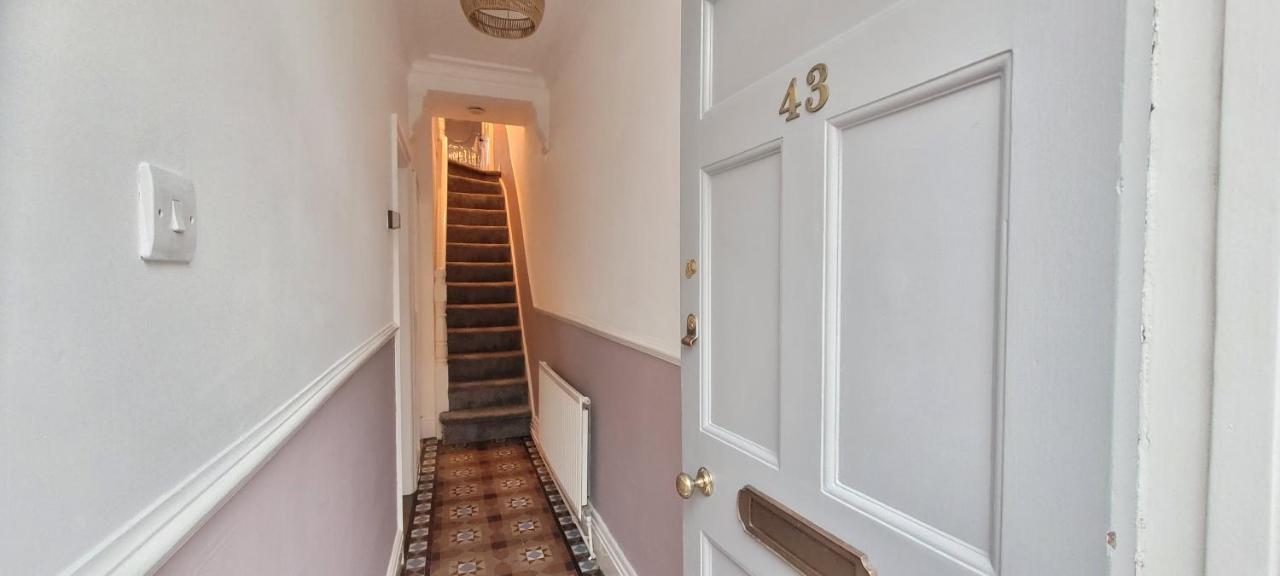 Hartoft St - 2 Bed Near River York Luaran gambar