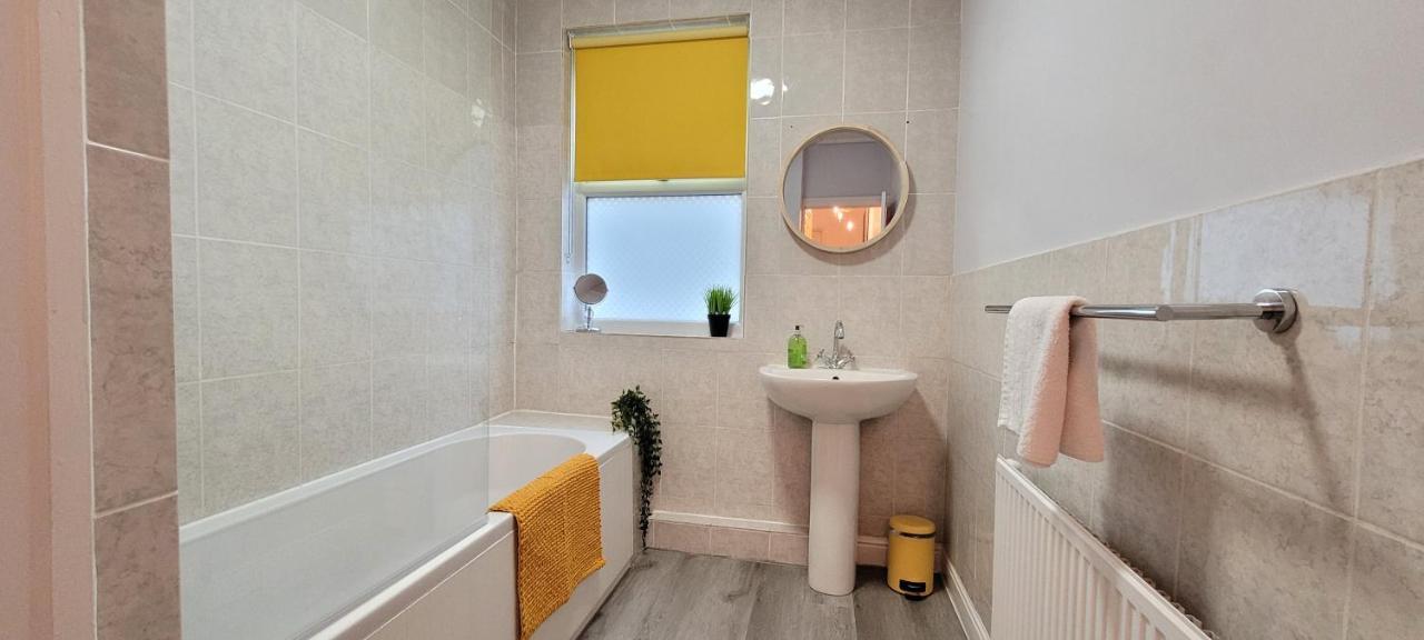 Hartoft St - 2 Bed Near River York Luaran gambar