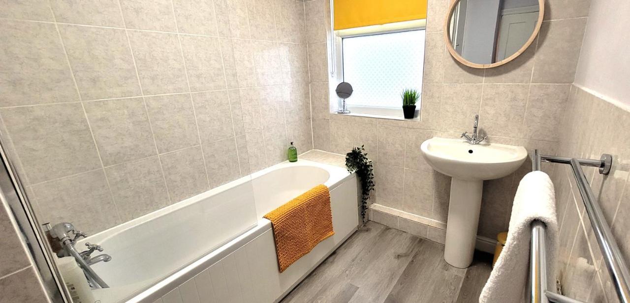 Hartoft St - 2 Bed Near River York Luaran gambar