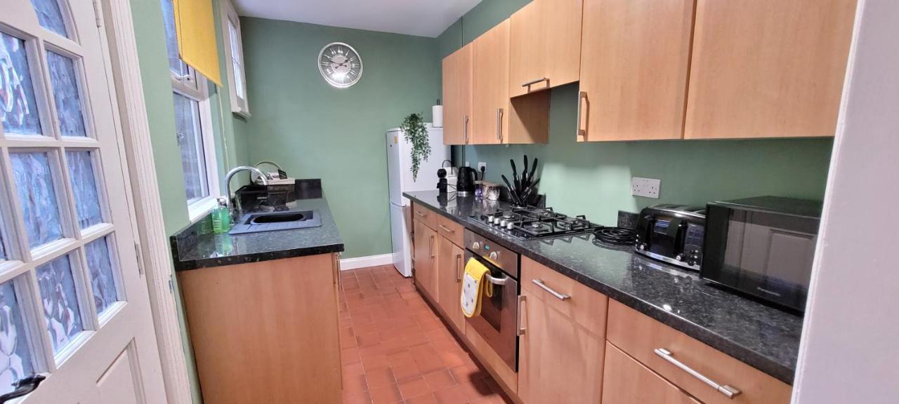 Hartoft St - 2 Bed Near River York Luaran gambar