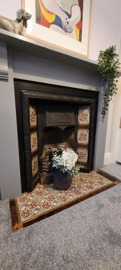Hartoft St - 2 Bed Near River York Luaran gambar