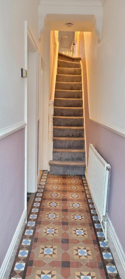 Hartoft St - 2 Bed Near River York Luaran gambar