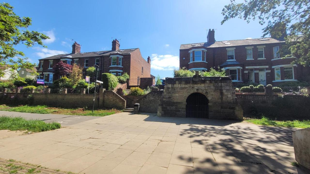 Hartoft St - 2 Bed Near River York Luaran gambar